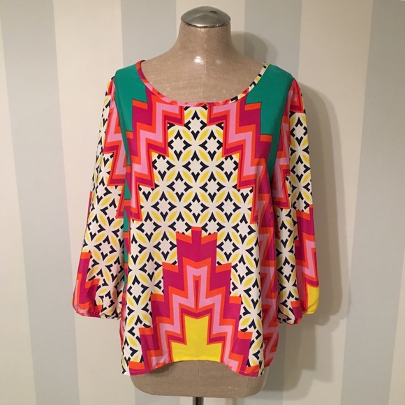 Colorful Geometric Pattern Blouse - Picture 3 of 7